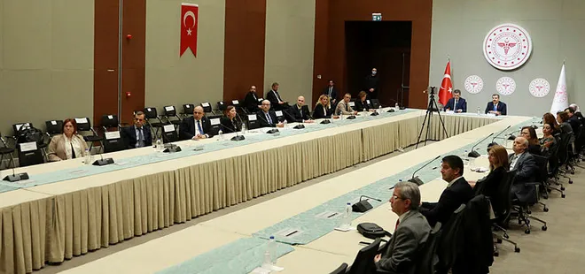 Bilim Kurulu toplanıyor! Gündem 3. doz aşılar! İşte Bilim Kurulu’nun masasındaki konular