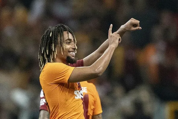 galatasaray-sacha-boeye-veda-ediyor-yildiz-isim-bayern-munih-icin-almanyaya-gidiyor-1706258023454.jpeg Sacha Boey için anlaşma tamam! Yıldız isim Bayern Münih yolcusu - 5