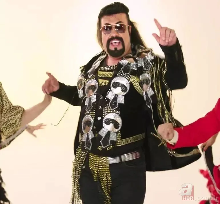 Kobra Murat 1 yaşındaki torununa altın yağdırdı 1