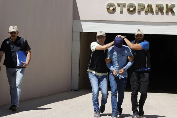 Antalya'da orman yakma talimatı alan PKK'lı terörist tutuklandı - 1