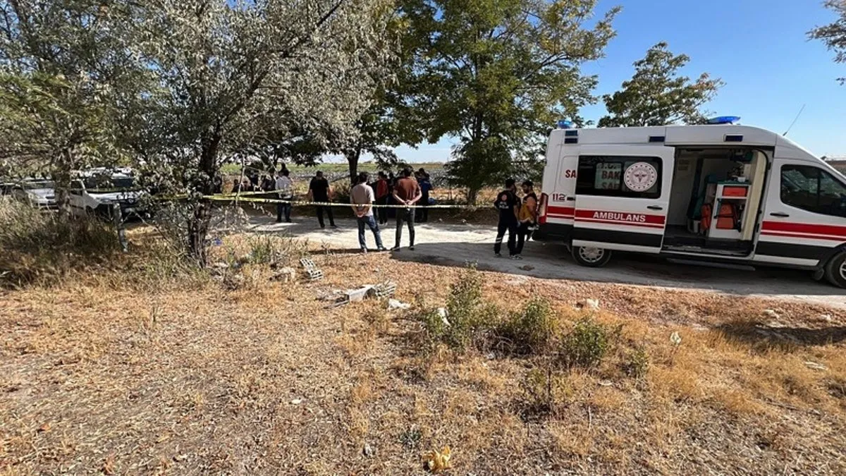 Konya'da yol kenarında erkek cesedi bulundu