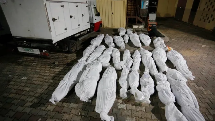 Gazze’deki Sağlık Bakanlığı: İsrail Gazze Şeridi’ndeki hastaneleri toplu mezarlara dönüştürdü