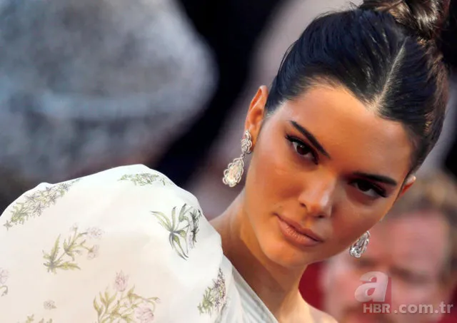 Kendall Jenner'a 90 bin dolarlık ceza! Paylaşımı başını yaktı 11