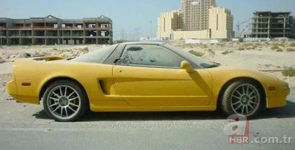 Dubai sokaklarında kaderine terk edilmiş lüks otomobiller