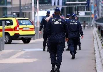 Belçika'da polise saldırı