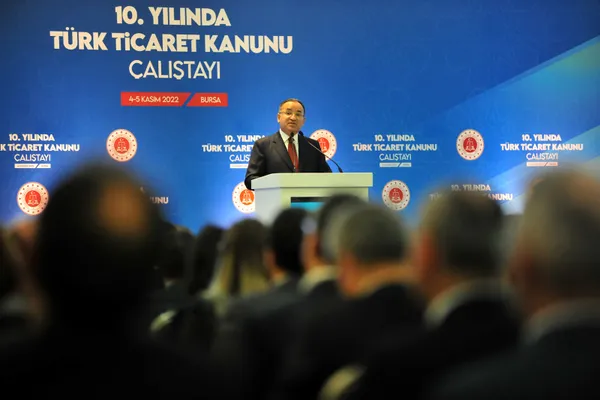 Adalet Bakanı Bekir Bozdağ: Bu ülkenin kadınları kıyafetlerine göre ayrımcılığa tabi tutulmasın istiyoruz - 1