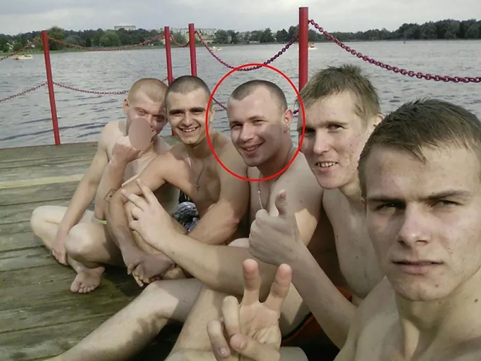 Dünya cesur Ukraynalı askerlerini konuşuyor: Biri köprüyü kendisiyle birlikte havaya uçurdu diğeri Rus konvoyunun önüne tek başına geçti