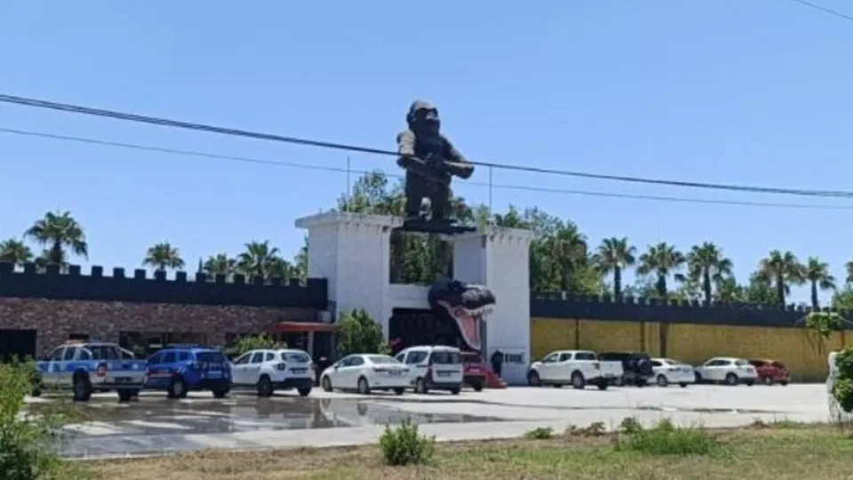 Aslanın kaçtığı hayvanat mühürlendi