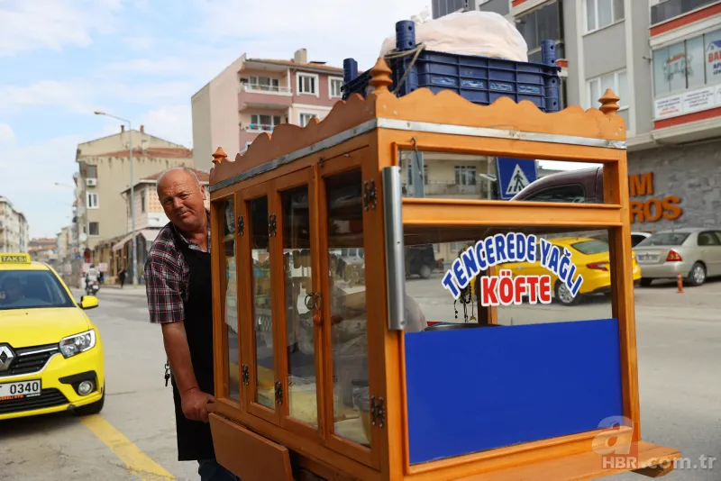 Önce haşlanıyor sonra kızartılıyor! Edirne’nin sokak lezzetine doyum olmuyor 10