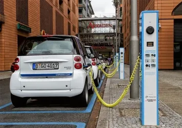 Dünyada elektrikli araç satışı yüzde 70 arttı