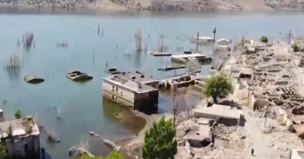 Baraj suyu çekildi tarih ortaya çıktı!