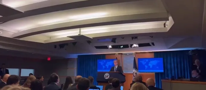 abd-disisleri-bakani-blinkena-protesto-soku-soykirimci-diyen-gazeteciyi-yaka-paca-cikardilar-1737049411022.jpeg ABD Dışişleri Bakanı Blinken'a protesto şoku! "Soykırımcı" diyen gazeteciyi yaka paça çıkardılar - 1