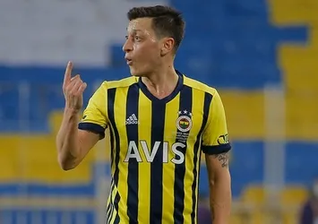 Son dakika Fenerbahçe haberleri | Sarı lacivertli takımda flaş Mesut Özil gelişmesi