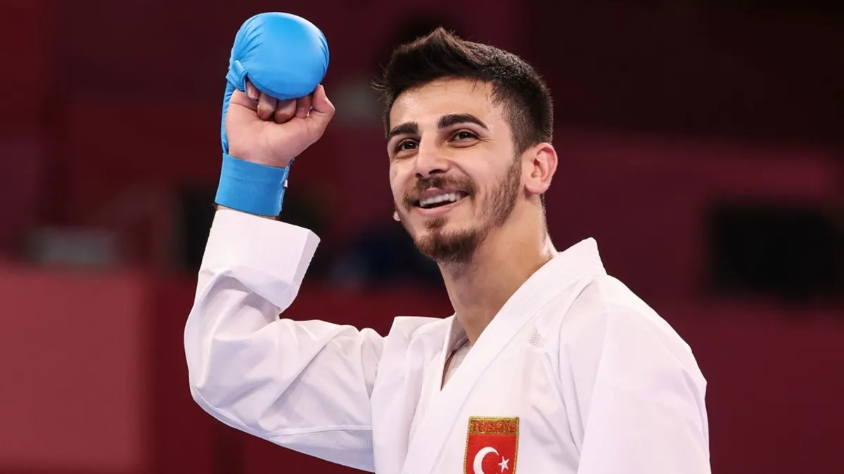 İletişim Başkanı Duran’dan dünya şampiyonu Eray Şamdan’a tebrik