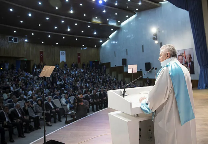 Başbakan Yıldırım'dan öğrencilere burs müjdesi - 1