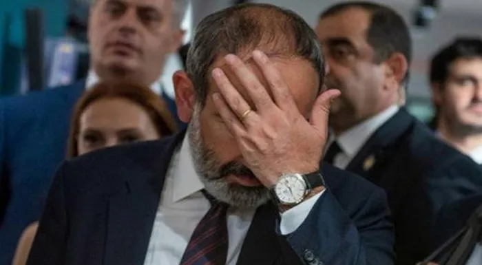 Son dakika: Ermenistan karıştı: Ordu Paşinyan’ın istifasını istedi! Jetler Erivan’da alçak uçuş yapıyor