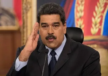 Venezuela Devlet Başkanı Maduro canlı yayında WhatsApp'ı sildi