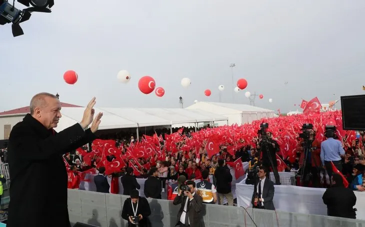 Başkan Erdoğan kurdeleyi kesip otomobille yolu test etti! Kuzey Marmara Otoyolu Kınalı-Odayeri Kesimi açıldı...