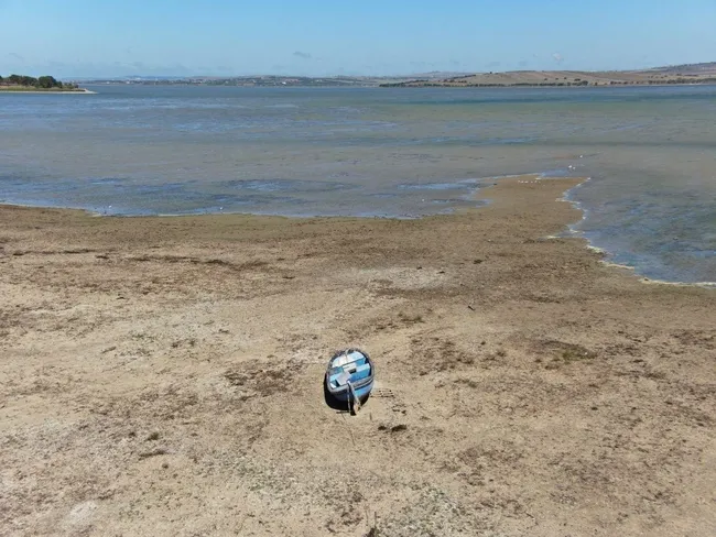 İstanbul’un barajları alarm veriyor! Sabah 'drone’undan korkutan su manzaraları - 7
