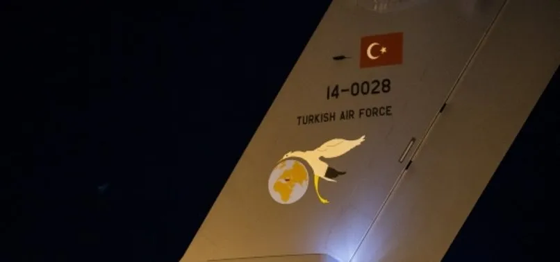 Türkiye'den Beyrut'a yardım! TSK'ya ait uçak Beyrut'ta