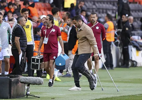 Konyaspor'da Ali Çamdalı ile yollar ayrıldı