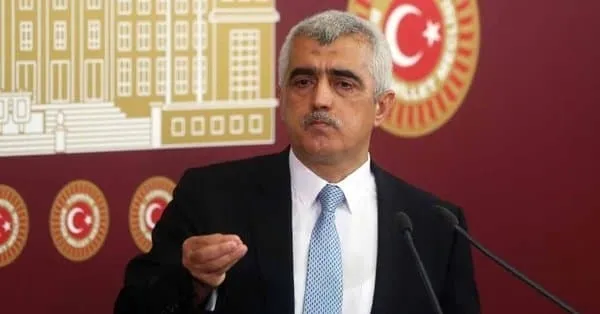 HDP’li Gergerlioğlu’nun ’çıplak arama’ yalanına AK Partili Ünal’dan tepki: FETÖ’cülerle toplantının etkisi var mıdır?