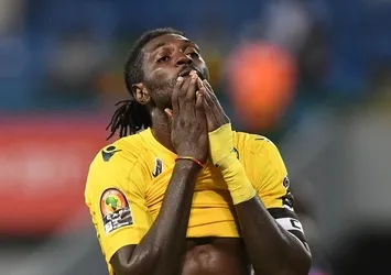 Adebayor sürprizi