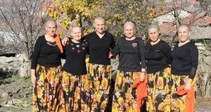 Önce kanseri sonra koronavirüsü yendiler