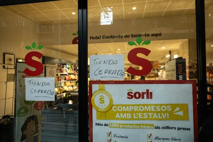 avrupada-elektrik-sebekesi-coktu-hayat-durma-noktasina-geldi-ispanyada-ohal-ilan-edildi-1745884717592.jpg FOTOĞRAF: AA