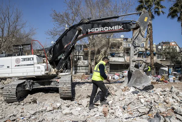 afad-acikladi-10-bin-tllik-hane-basi-destek-odemeleri-basladi-az-hasarli-binalara-devlet-destegi-var-mi-1676627511547.jpg AFAD açıkladı: 10 bin TL'lik 'Hane Başı Destek Ödemeleri başladı! Az hasarlı binalara devlet desteği var mı? - 2