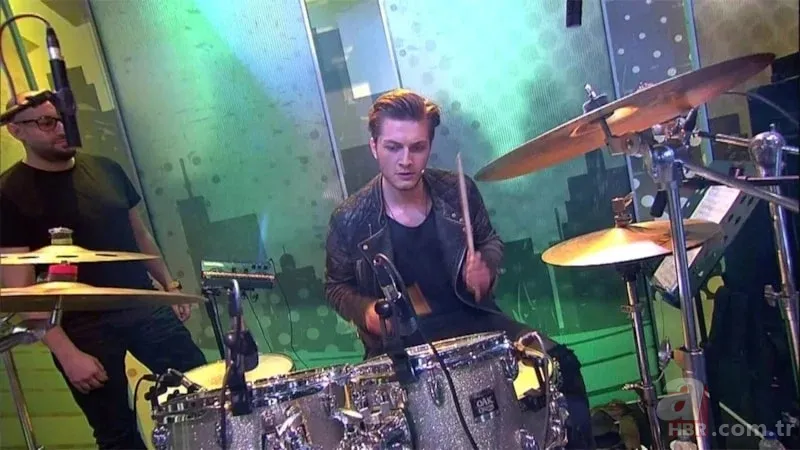 Aynı Yağmur Altında'nın Ali'si Burak Tozkoparan'ın gizli yeteneği ortaya çıktı 5