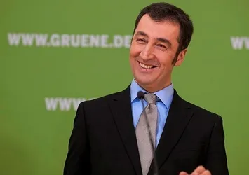 İhraç edilen Cem Özdemir'den küstah açıklama