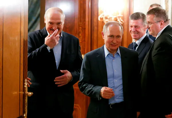 Vladimir Putin kesenin ağzını açtı: Belarus’a 1,5 milyar dolarlık kredi vereceğiz