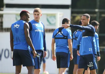 Fenerbahçe'de 3 isim kadro dışı