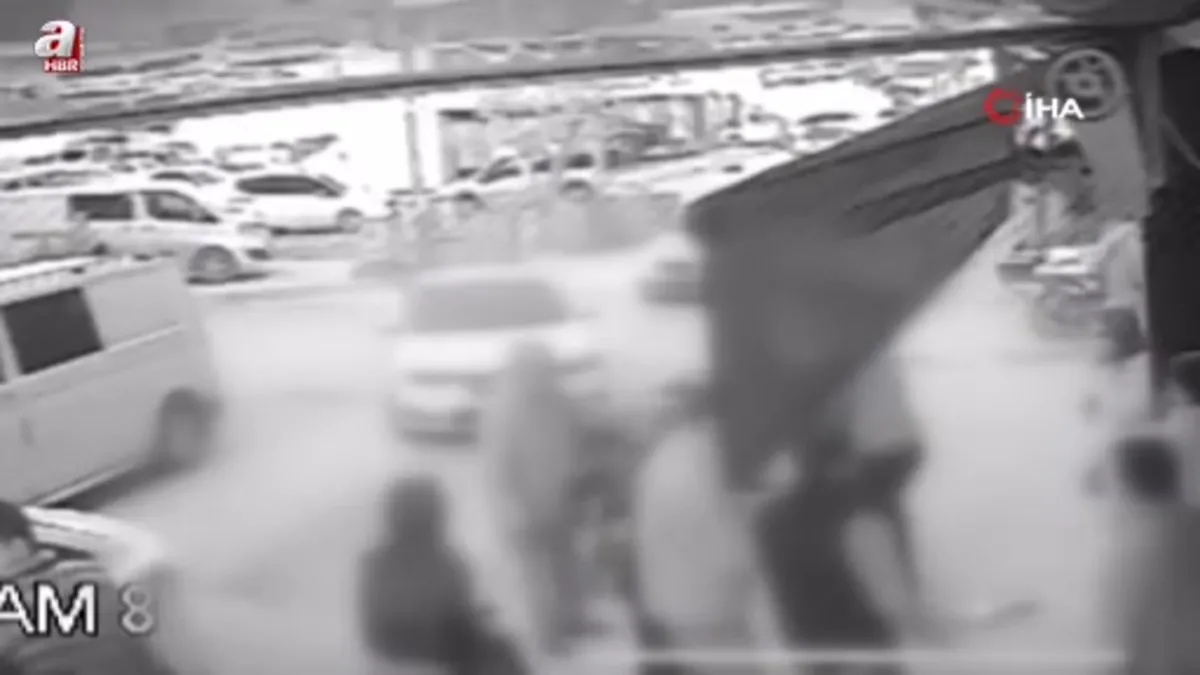 Adıyaman'da Genç kızlara el-kol hareketi yumruklu kavgayla sona erdi