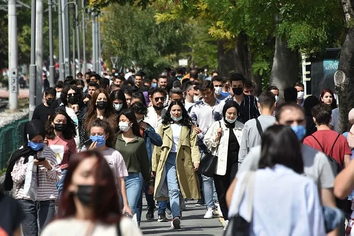 Bilim Kurulu ne zaman toplanacak? 12 Ocak Sağlık Bakanı Fahrettin Koca saat kaçta açıklama yapacak?