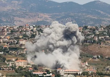 İsrail'den Lübnan'a hava saldırısı: 2 kişi hayatını kaybetti