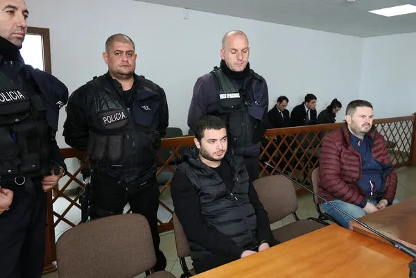 thodexin-kurucusu-ozerin-turkiyeye-iade-surecine-iliskin-durusma-27-aralika-ertelendi-1671535364436.jpg Thodex'in kurucusu Fatih Özer'in Türkiye'ye iade duruşması ertelendi! Mahkeme tarihi belli oldu - 4