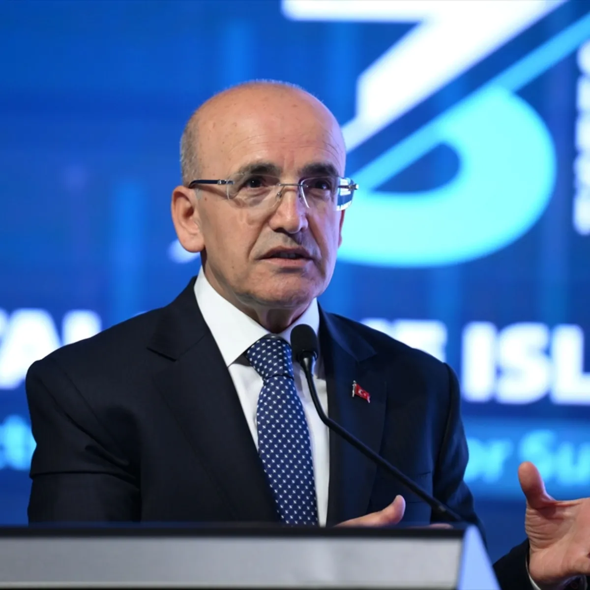 Bakan Şimşek'ten yatırım çağrısı: Türkiye'ye gelin üretin