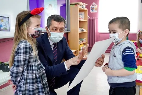 Son dakika: Eğitimde yeni yıla dikkat! Velilere önemli uyarı: Yüz yüze eğitim, tercihler ve kritik sınıflar...