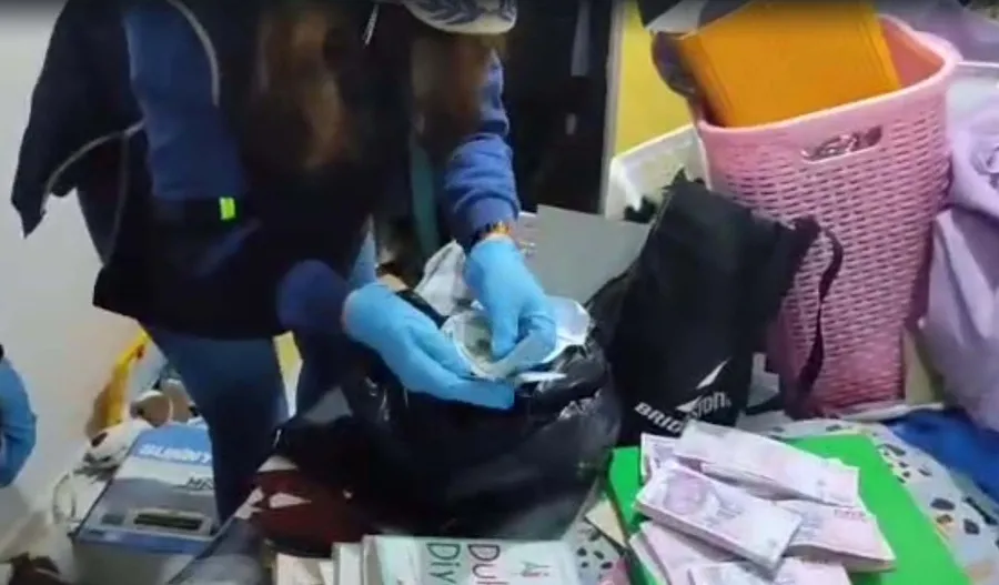 fetonun-manisadaki-yeni-yapilanmasina-operasyon-24-tutuklama-1775725583837.jpg (Foto: DHA)