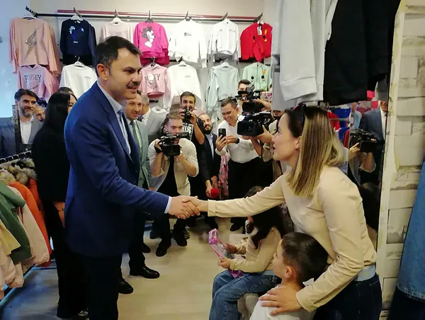 Çevre Şehircilik ve İklim Değişikliği Bakanı Murat Kurum’dan sosyal konut projesi açıklaması! Aynı anda 5 bin konutluk temelimizi atacağız