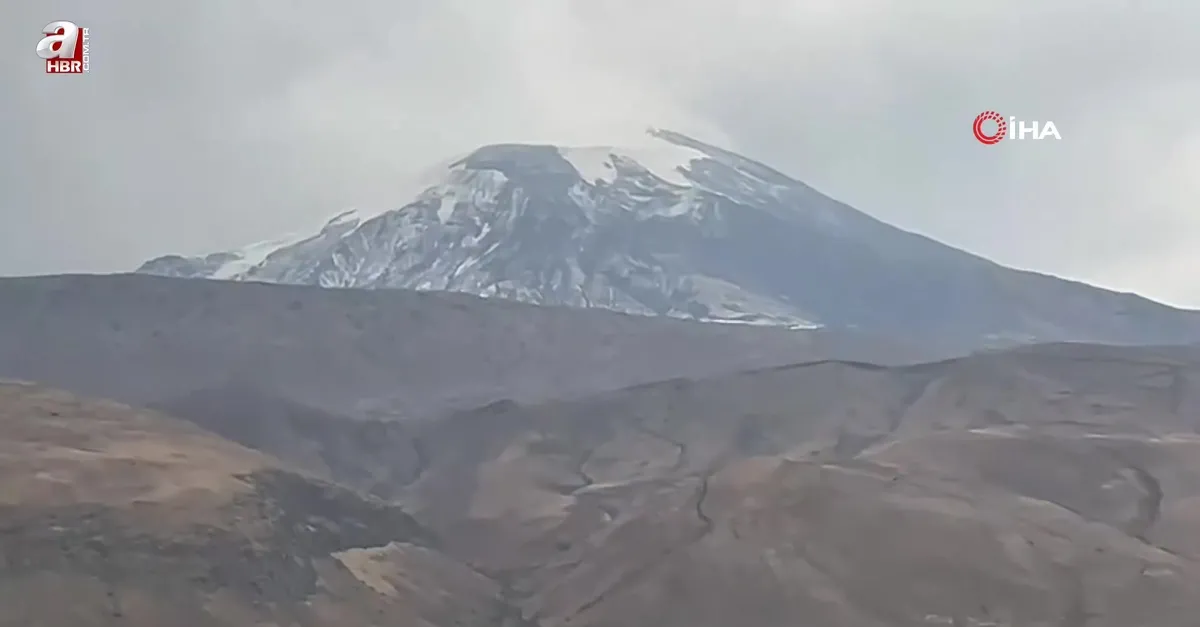 Ağrı Dağı beyaza büründü