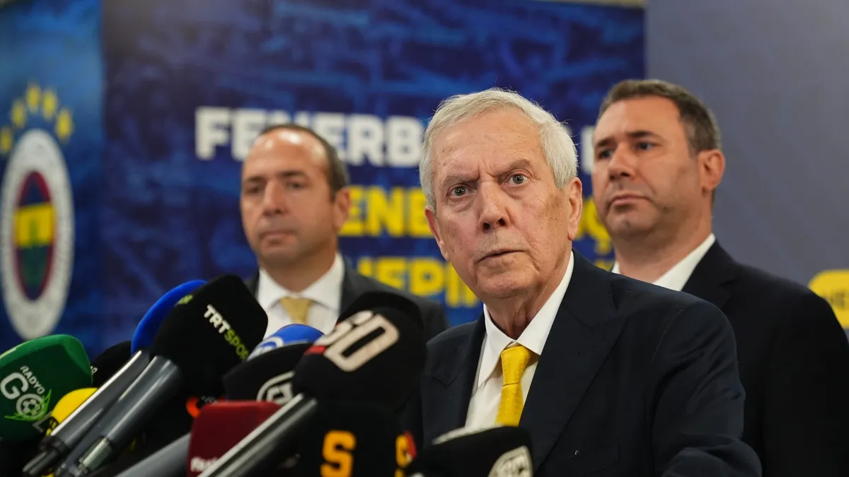 FIFA'dan Fenerbahçe'ye flaş ceza: 3 dönem transfer yasağı geldi! Yasağın kaldırılacağı şart ortaya çıktı