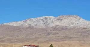 Süphan Dağı beyaza büründü