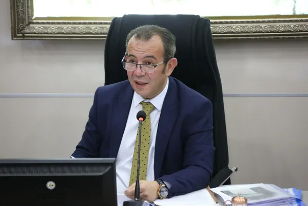 1641033467015.jpg CHP'li ırkçı başkan Tanju Özcan'ın 'yabancı' tarifesine mahkeme 'dur' dedi - 3