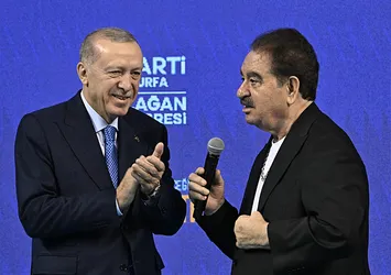 Başkan Erdoğan'dan 'yeni adaylık' sinyali! Uzman isimler A Haber'de: Seçim kampanyası Urfa’da başladı