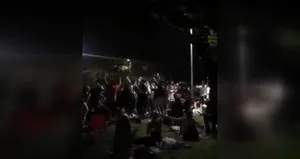 İstanbul’da skandal görüntüler! Göbek atıp eğlendiler