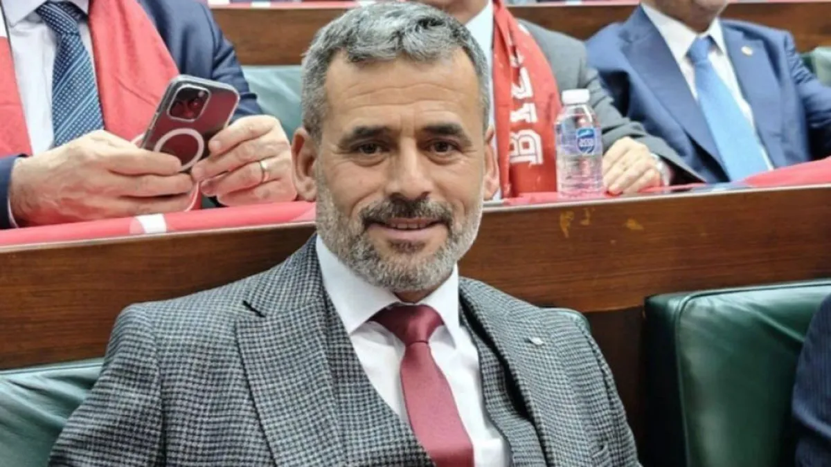 Belediye Başkanı Süleyman Çetinkaya'ya bıçaklı saldırı: Oğlu yaralandı