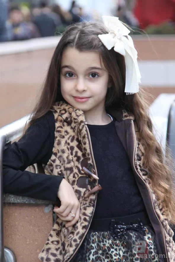 Öyle Bir Geçer Zaman Ki’nin Küçük Osman’ı son haliyle olay oldu! Emir Berke Zincidi’yi gören tanıyamadı! Spor salonundan çıkmıyor 10